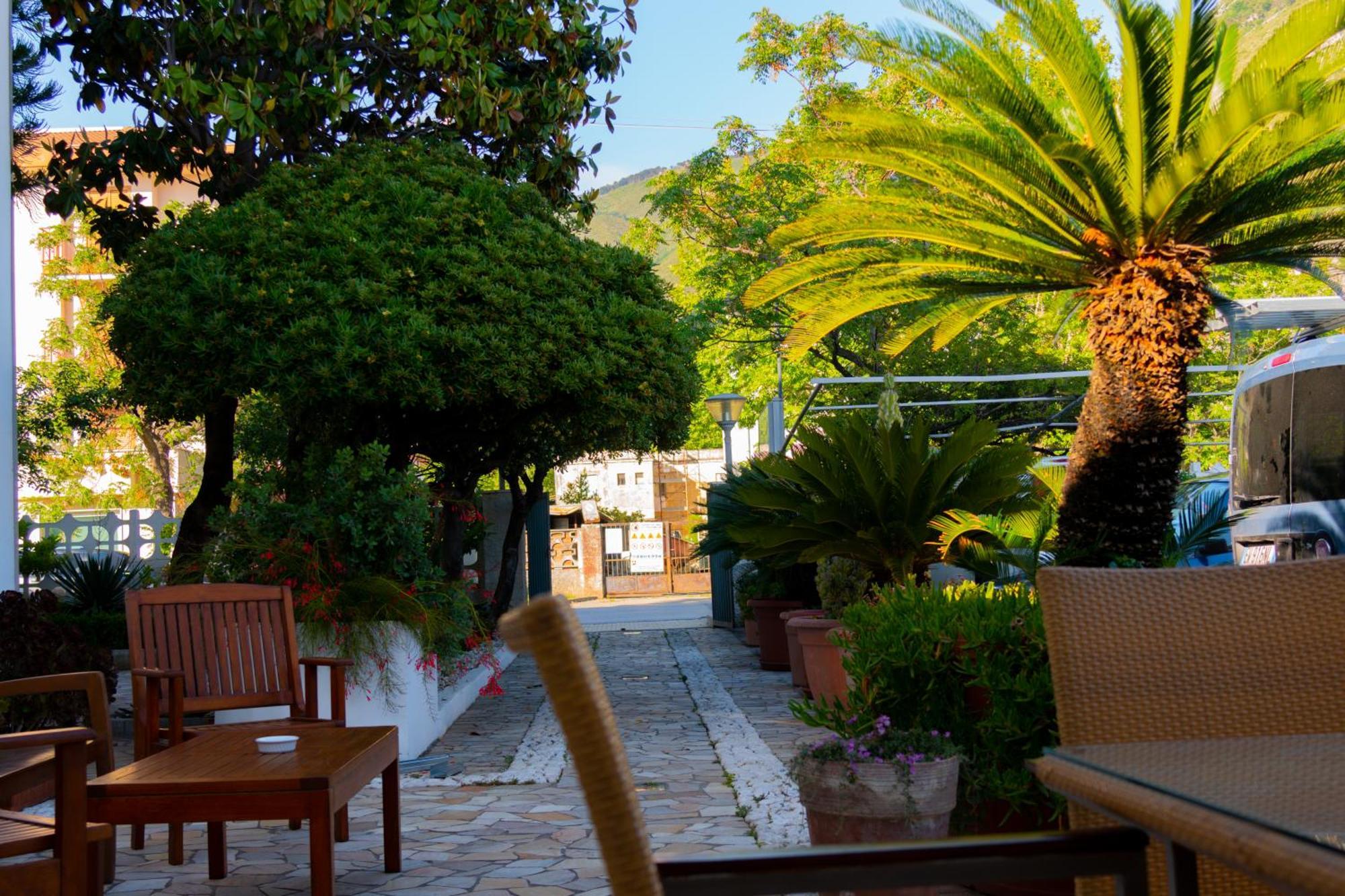 Hotel Garden Прая-а-Маре Экстерьер фото